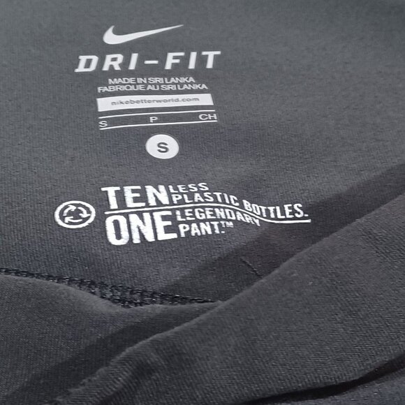 Nike Dri Fit Womens Size Small Black Capri Crop Leggings Athletic Legendary Pant - Picture 5 of 7